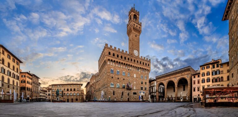 Scopri di più sull'articolo PIAZZA DELLA SIGNORIA E PALAZZO VECCHIO