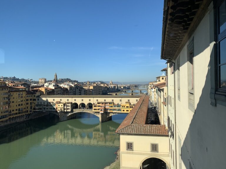 Scopri di più sull'articolo IL CORRIDOIO VASARIANO